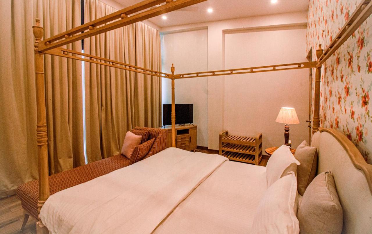 The Cloverleaf Super Luxury Villa Goa With Private Pool, North Goa 坎多林 外观 照片